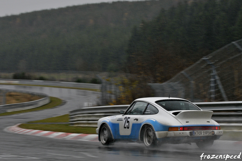Porsche 911 RS #25
